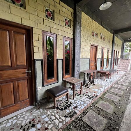 Buana Asti Homestay Selemadeg Esterno foto